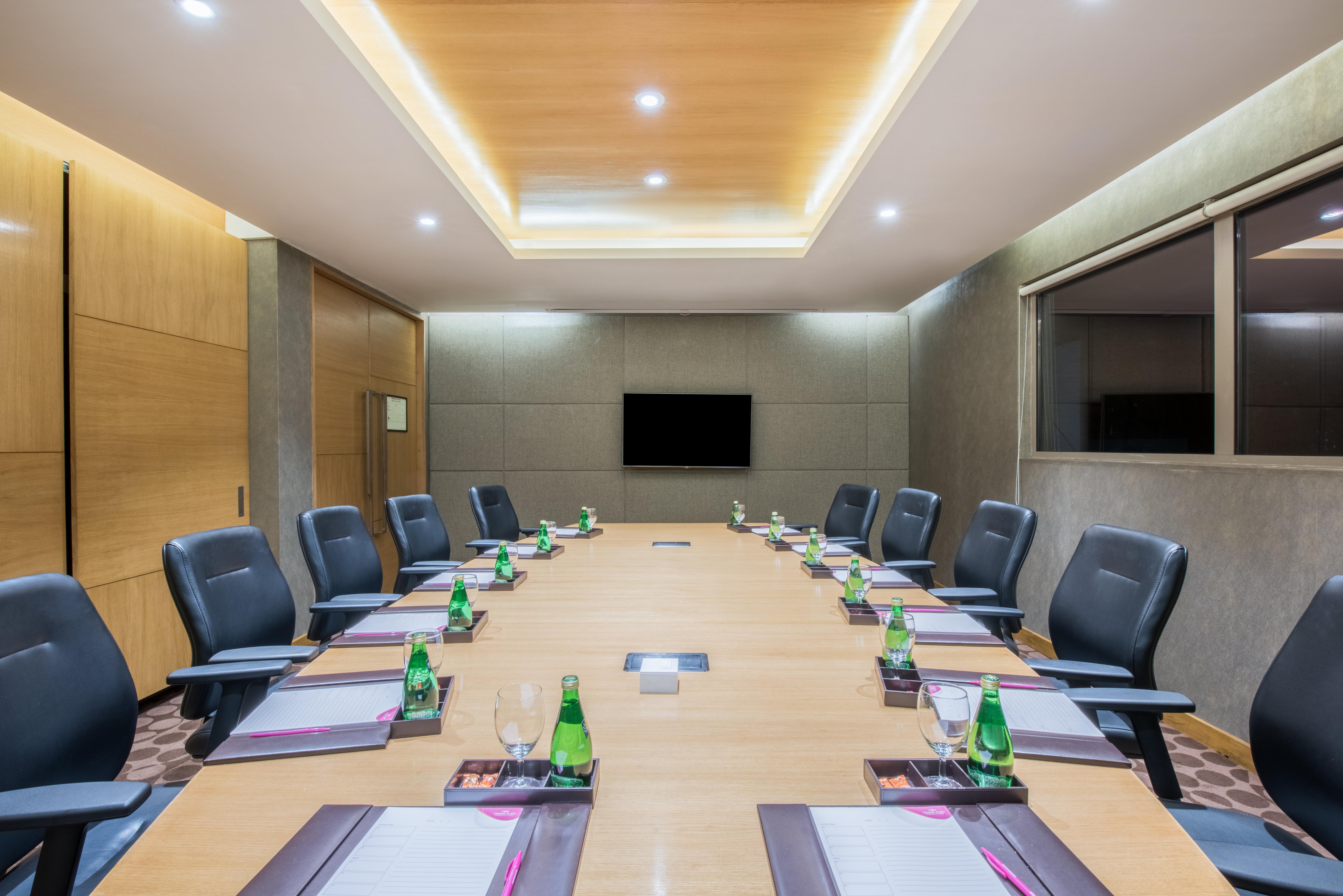 Crowne Plaza Ahmedabad City Centre By Ihg Экстерьер фото