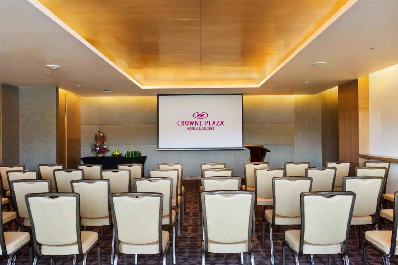 Crowne Plaza Ahmedabad City Centre By Ihg Экстерьер фото